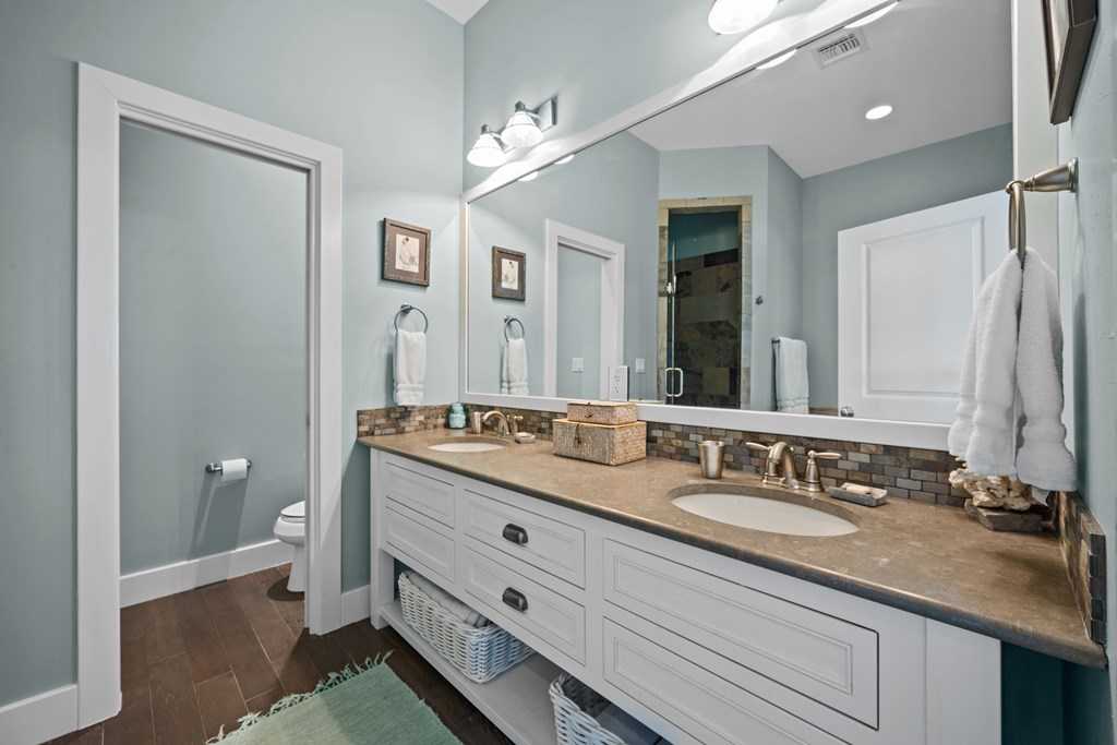 20 Old Cottage Beach Dr