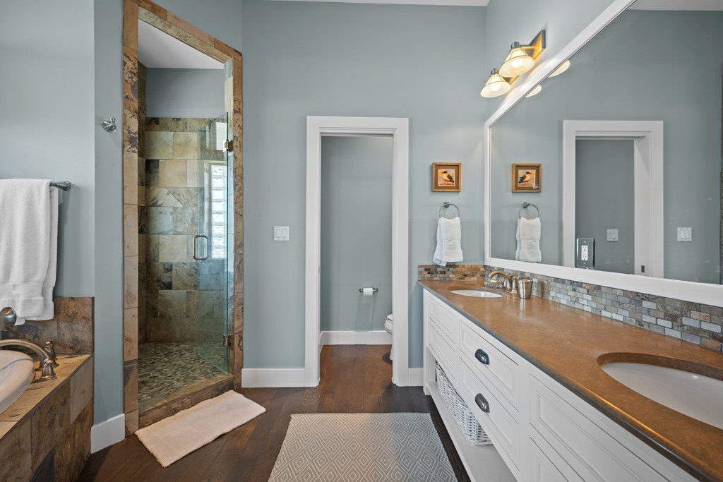 20 Old Cottage Beach Dr