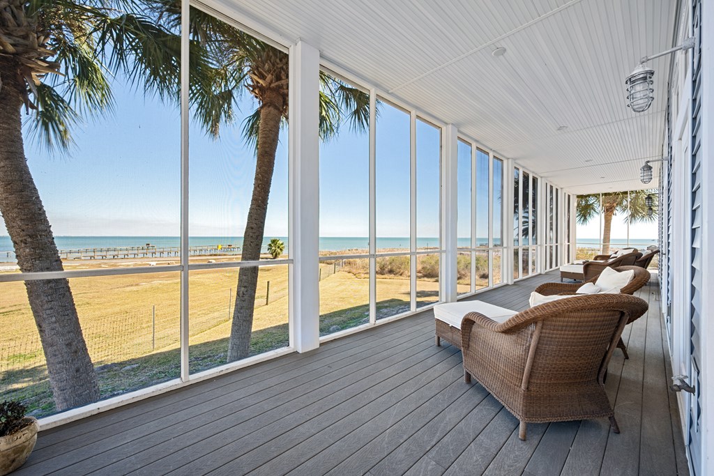 20 Old Cottage Beach Dr