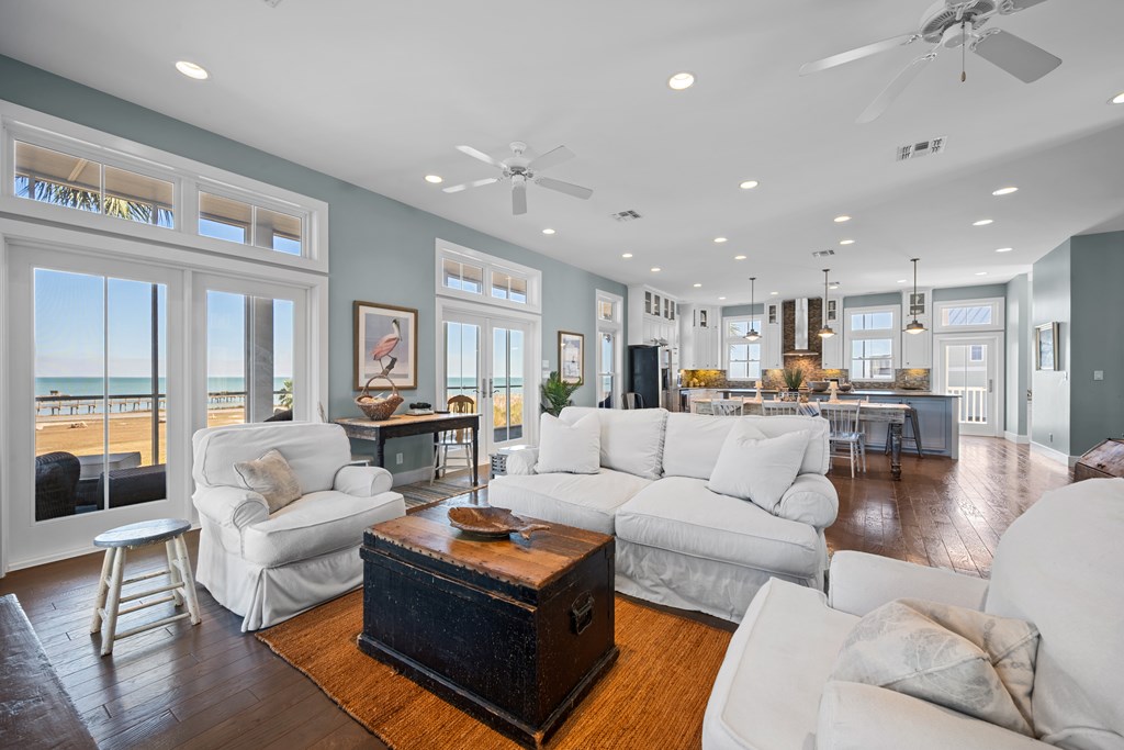 20 Old Cottage Beach Dr