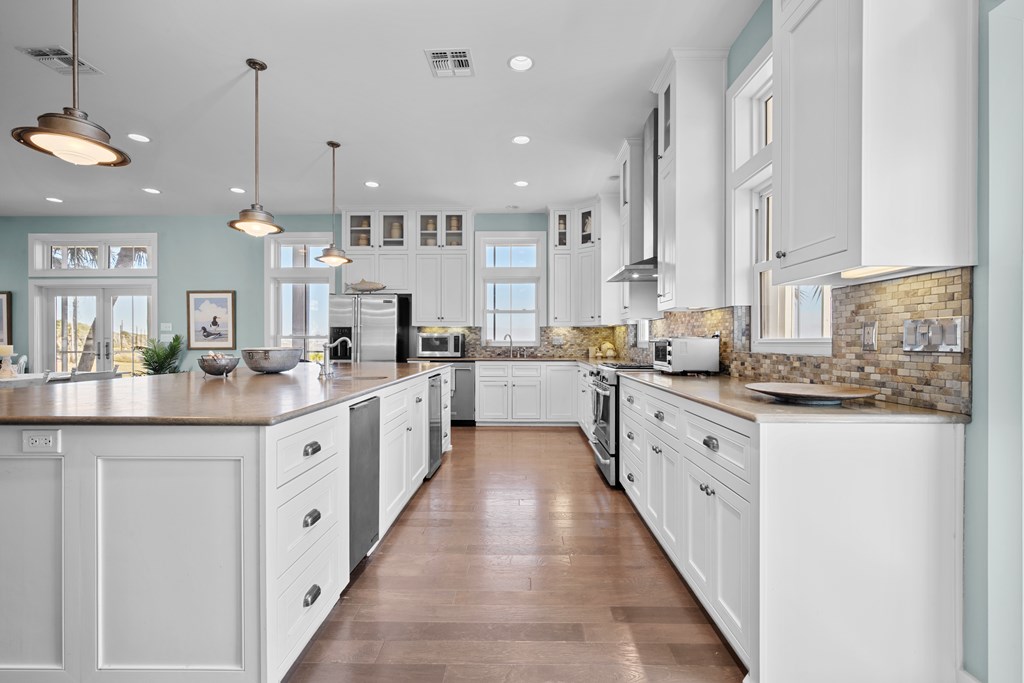 20 Old Cottage Beach Dr