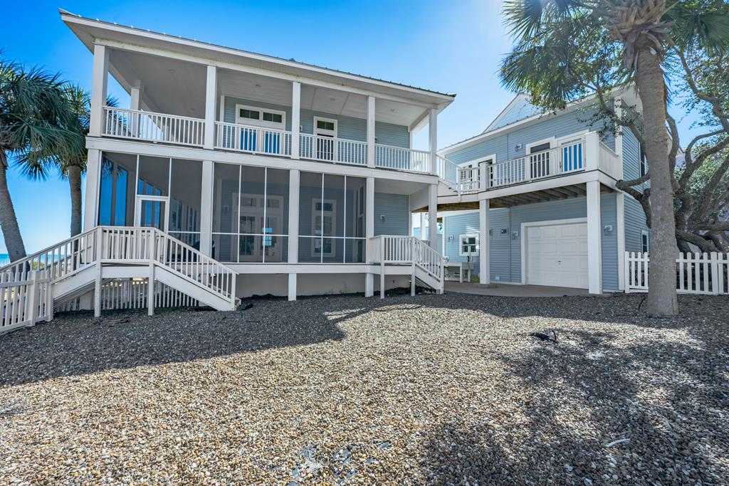 20 Old Cottage Beach Dr