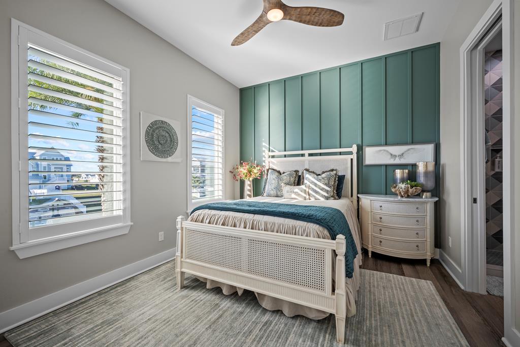 1002 Grand Cayman Ct