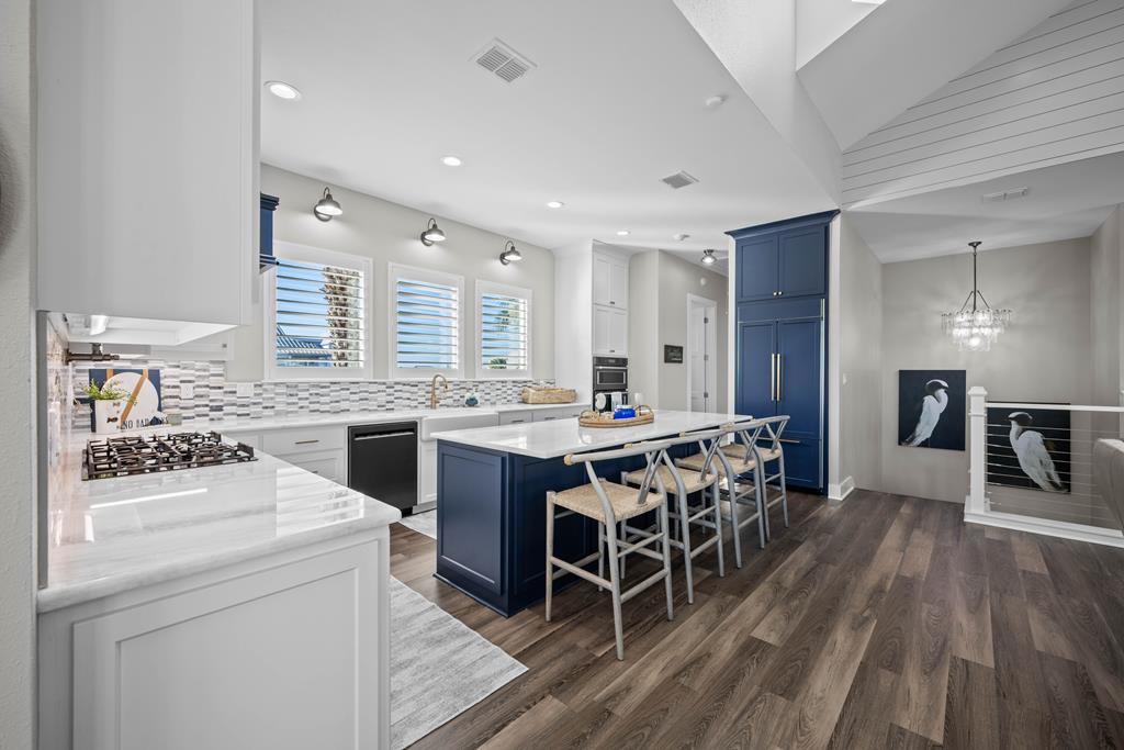 1002 Grand Cayman Ct