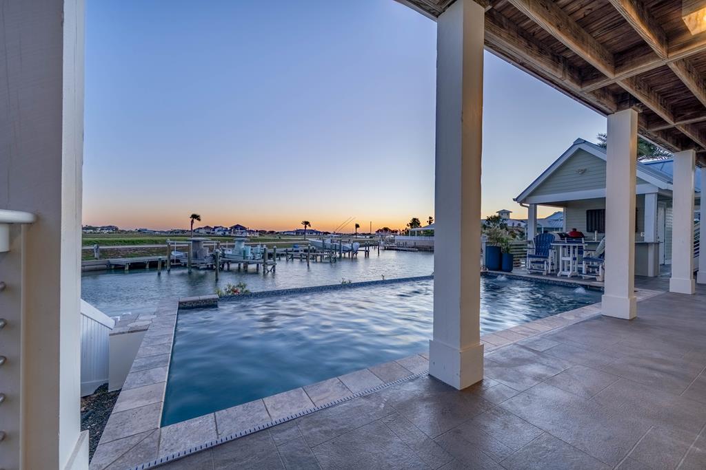 1002 Grand Cayman Ct