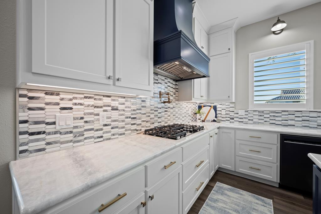 1002 Grand Cayman Ct