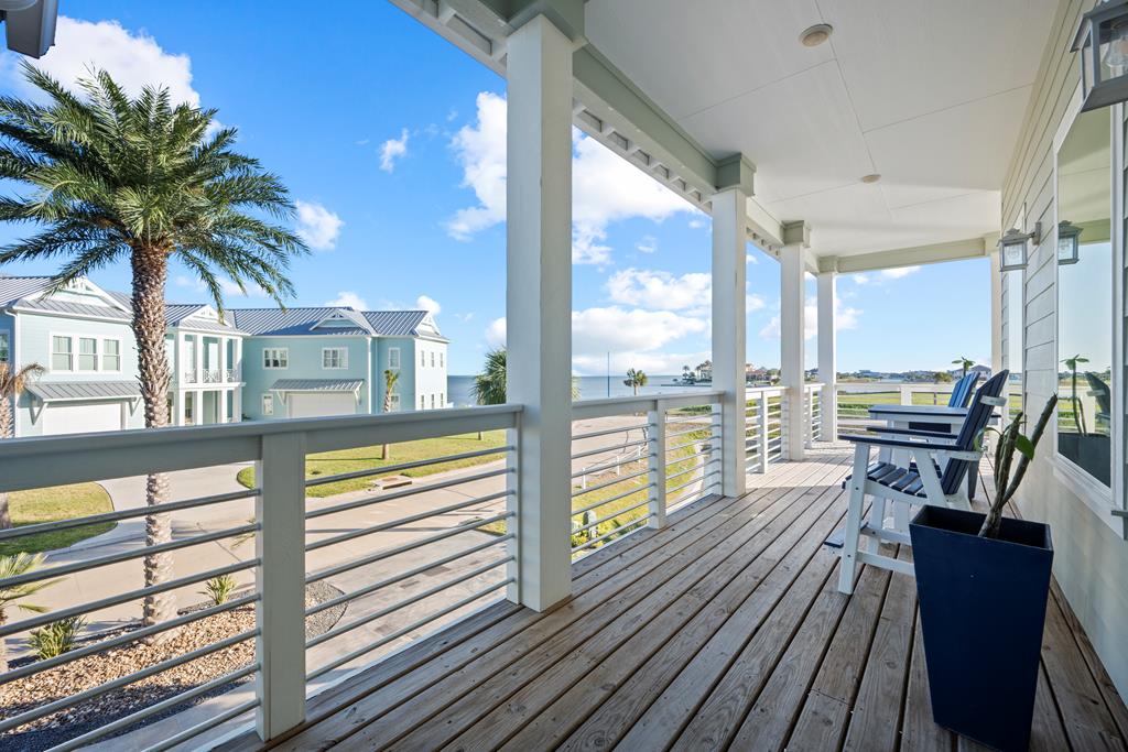 1002 Grand Cayman Ct