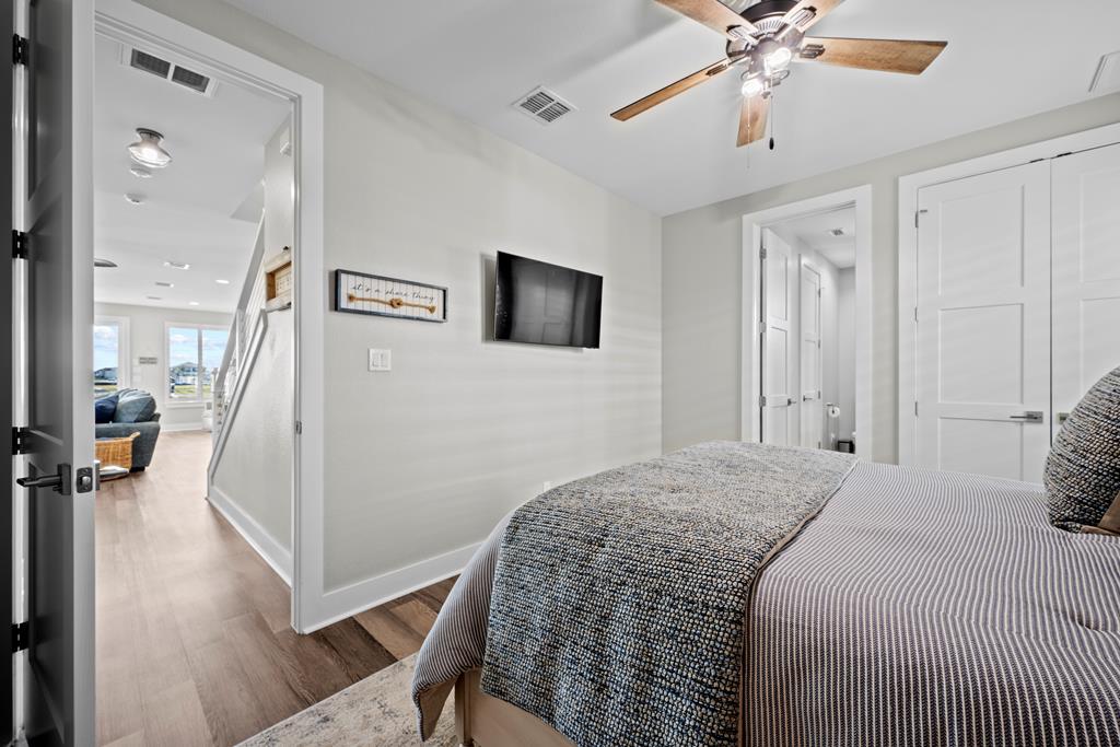 1002 Grand Cayman Ct