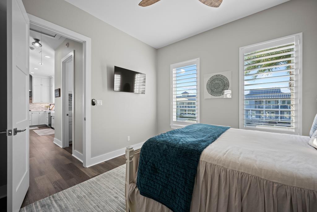 1002 Grand Cayman Ct