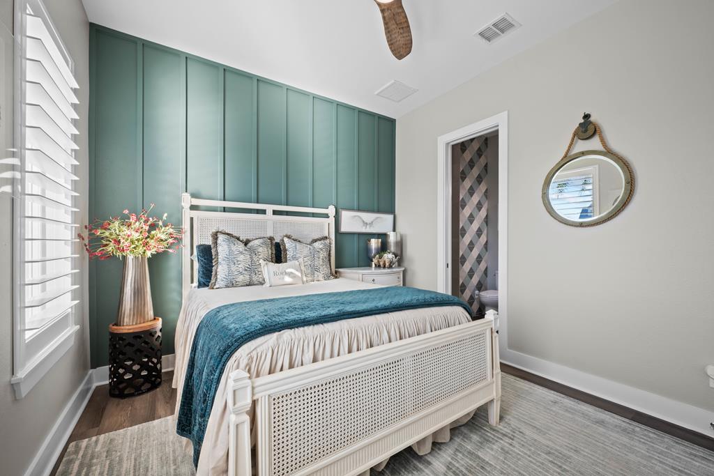 1002 Grand Cayman Ct