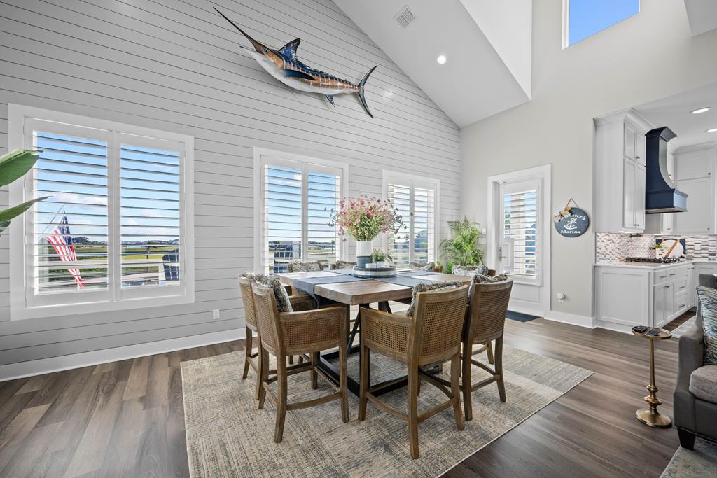 1002 Grand Cayman Ct