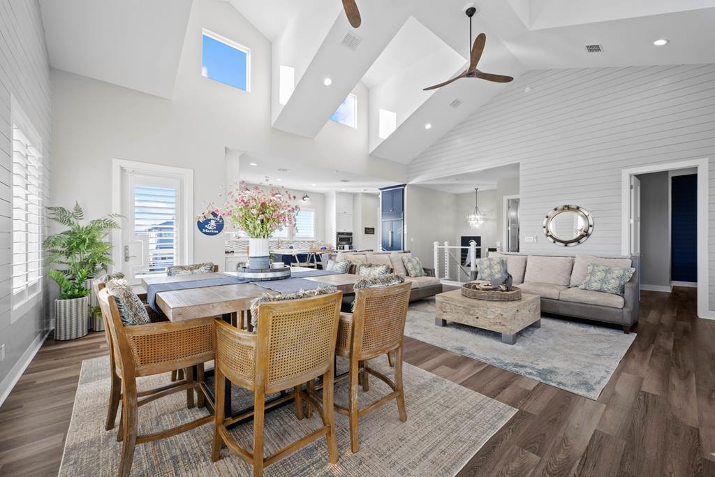 1002 Grand Cayman Ct