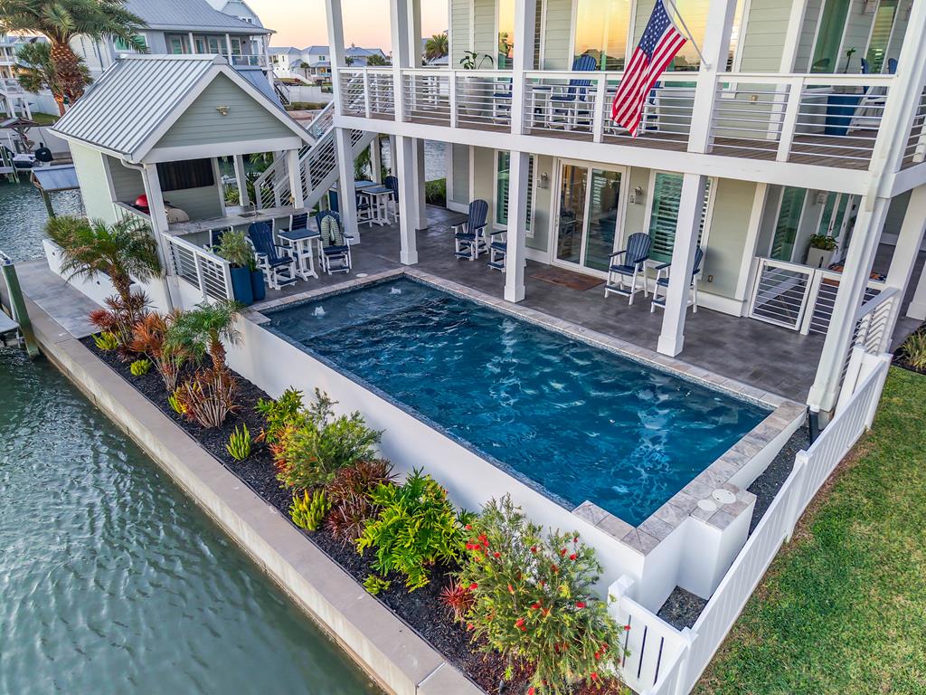 1002 Grand Cayman Ct