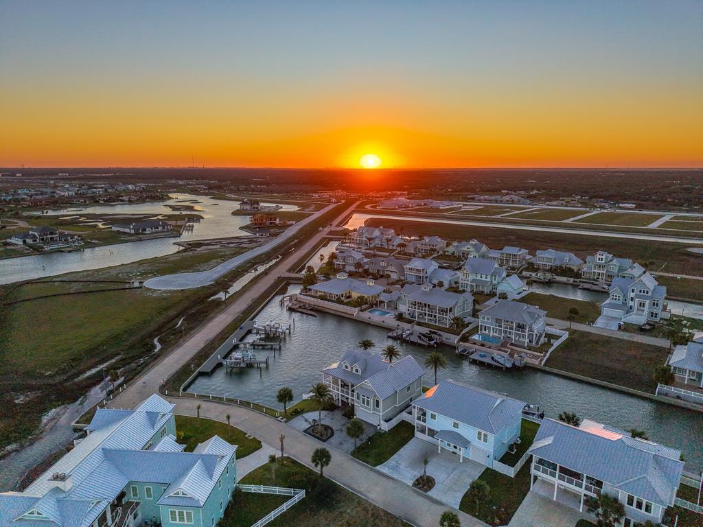 1002 Grand Cayman Ct