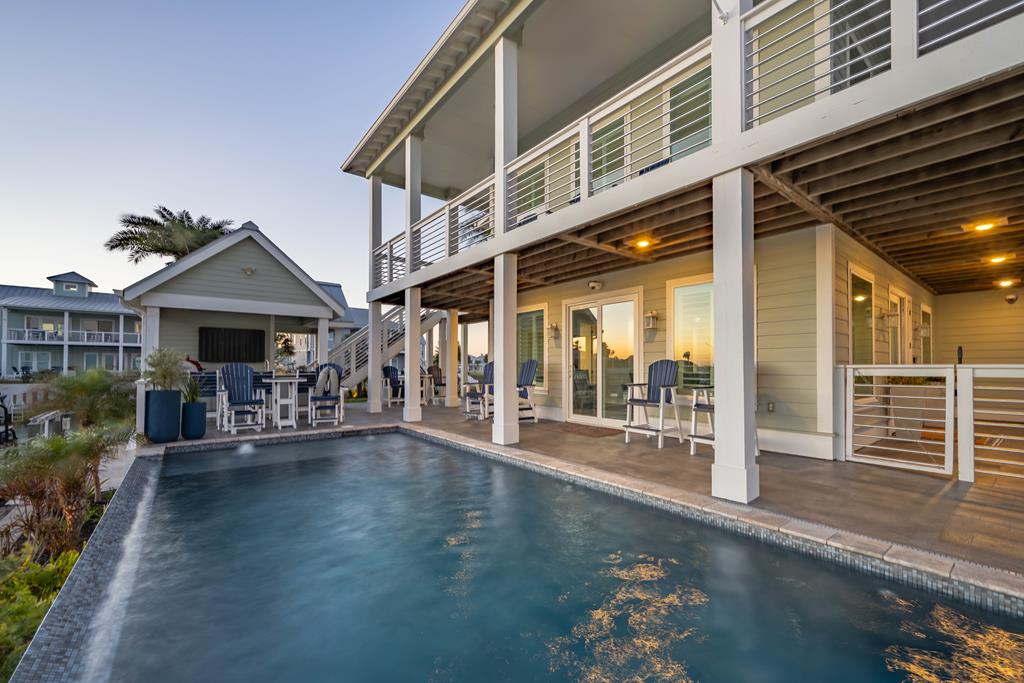 1002 Grand Cayman Ct