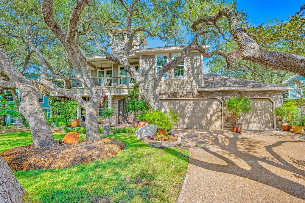 35 Bahama St