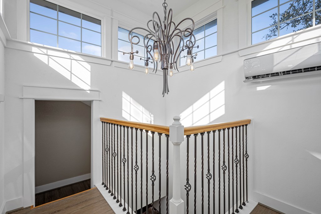 35 Bahama St