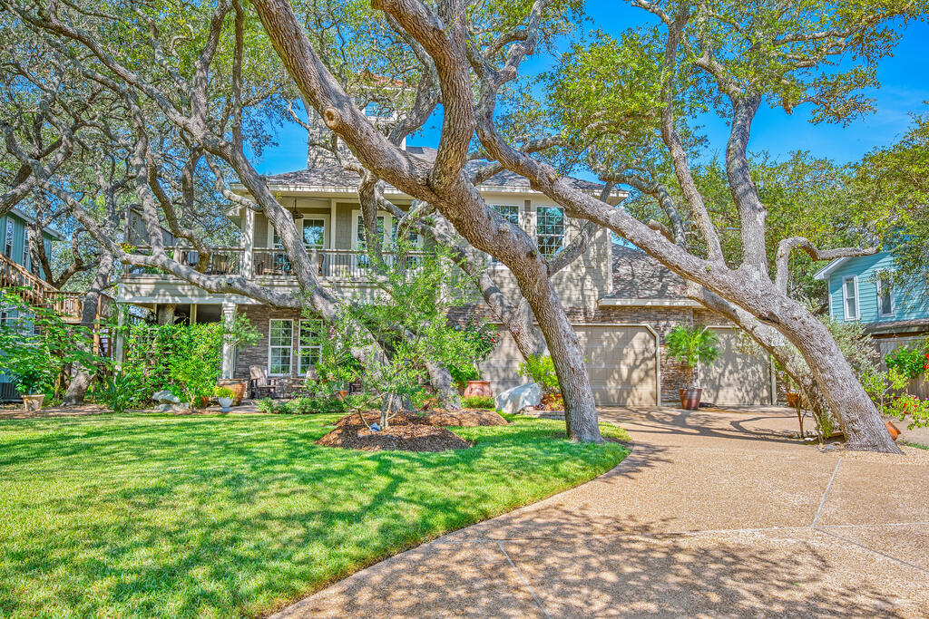 35 Bahama St