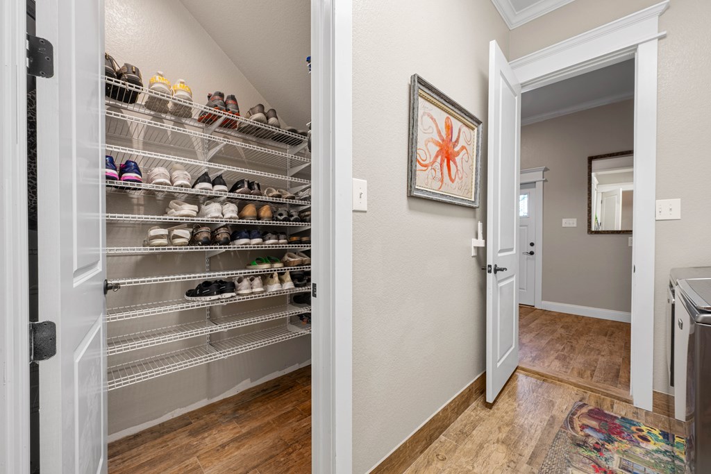 35 Bahama St