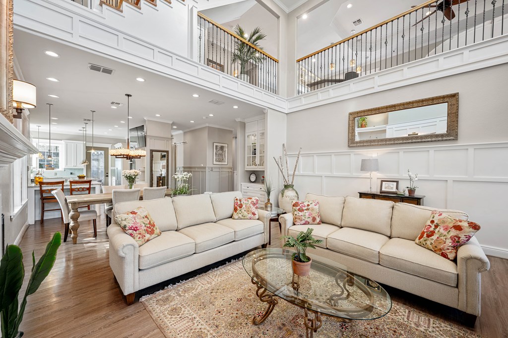 35 Bahama St