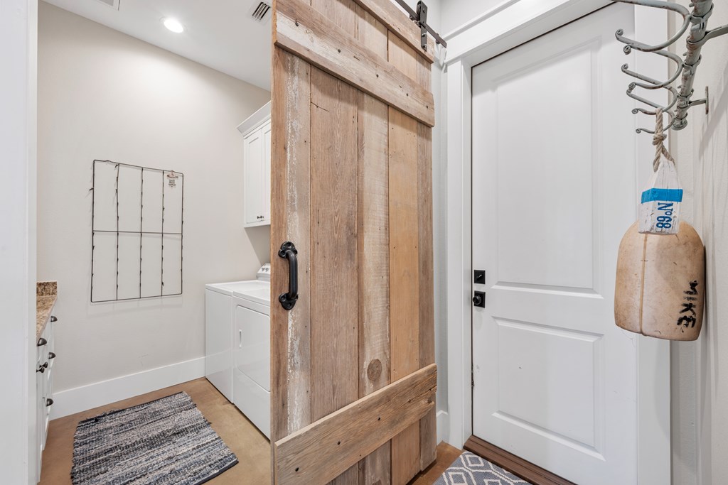 1006 Saint Johns Ct