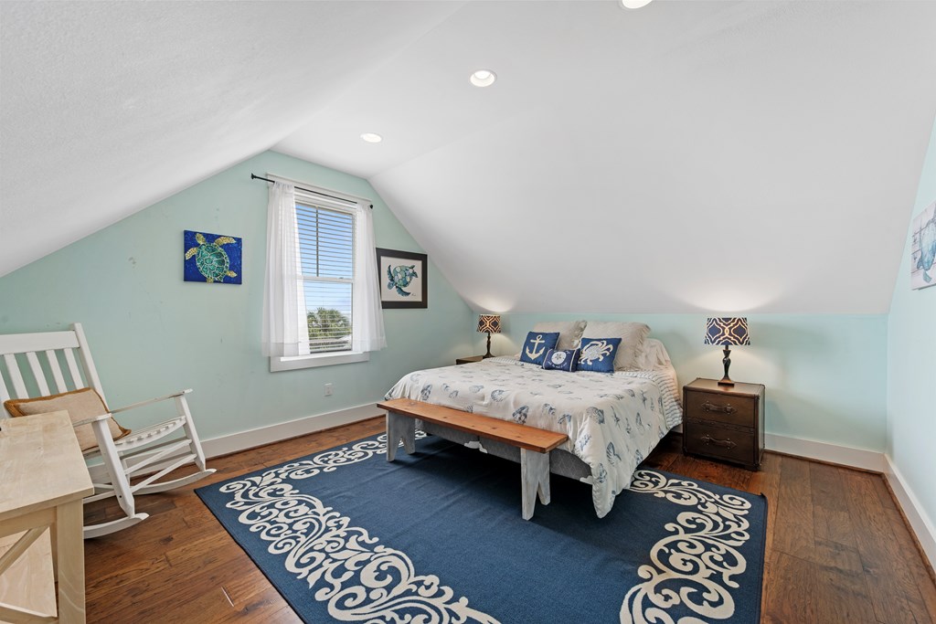 1006 Saint Johns Ct