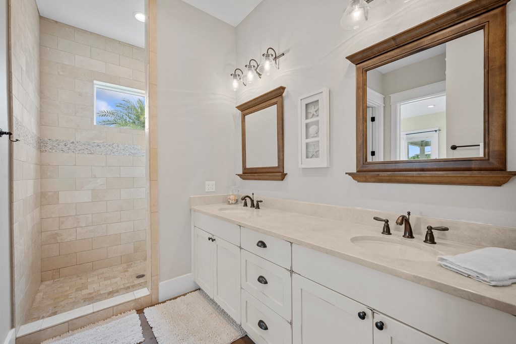1006 Saint Johns Ct