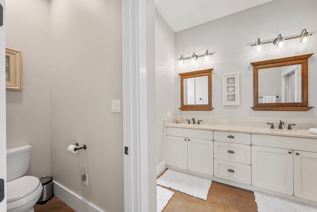 1006 Saint Johns Ct