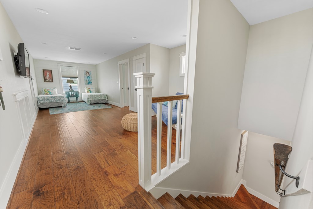 1006 Saint Johns Ct