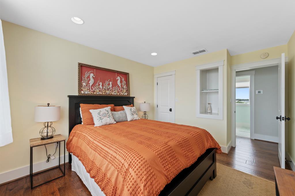 1006 Saint Johns Ct