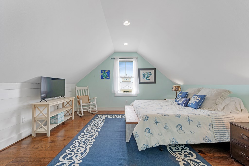 1006 Saint Johns Ct