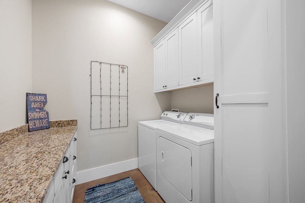 1006 Saint Johns Ct