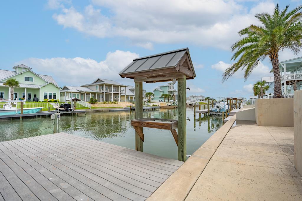 1006 Saint Johns Ct