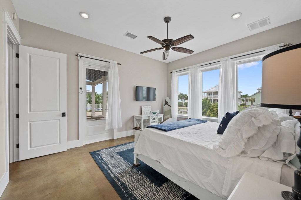 1006 Saint Johns Ct
