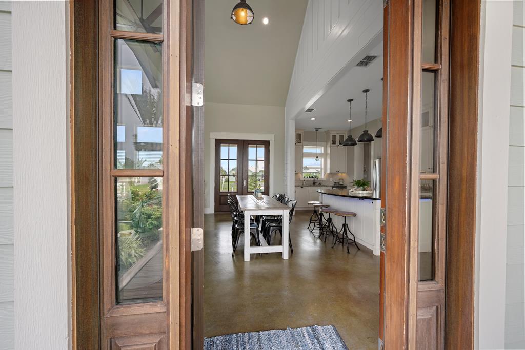 1006 Saint Johns Ct