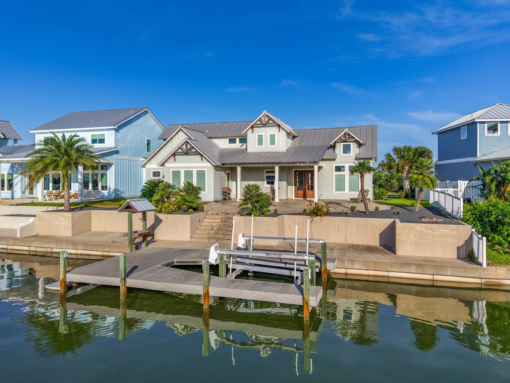 1006 Saint Johns Ct