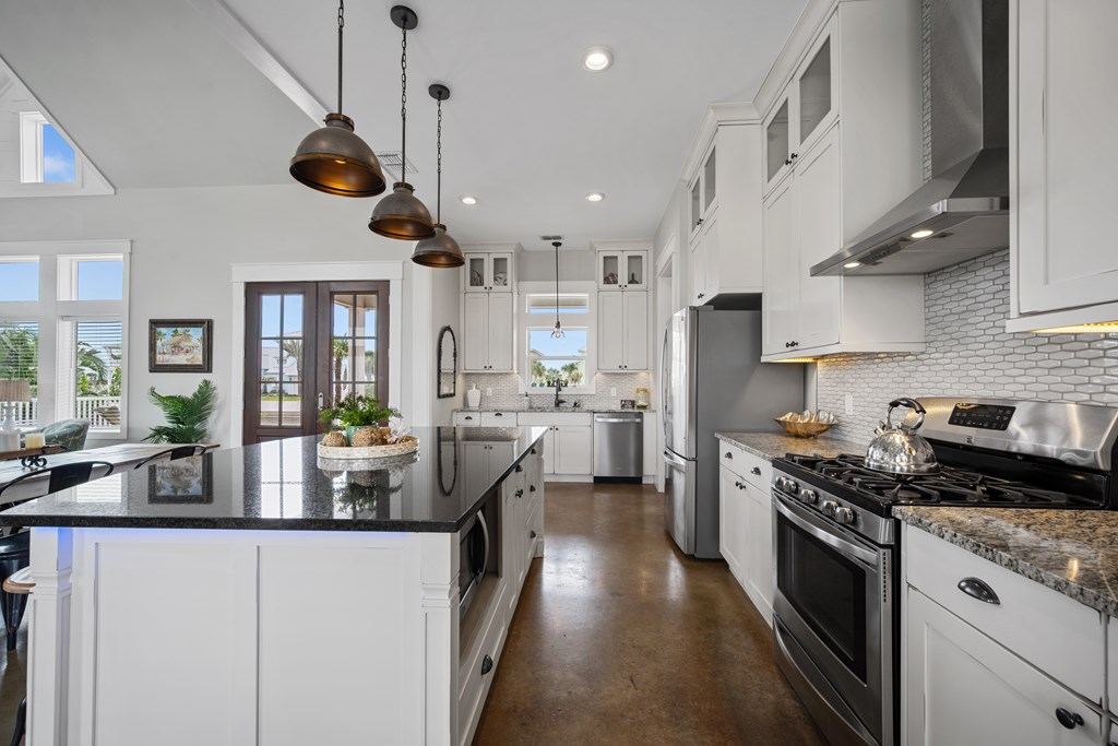 1006 Saint Johns Ct