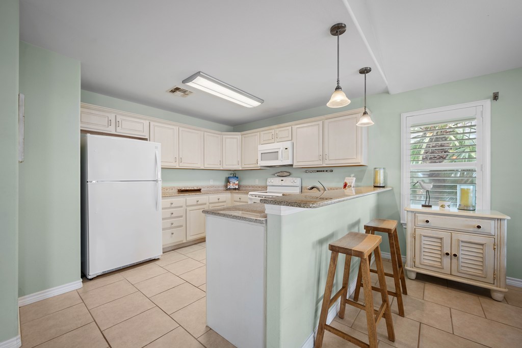 1027 S Magnolia