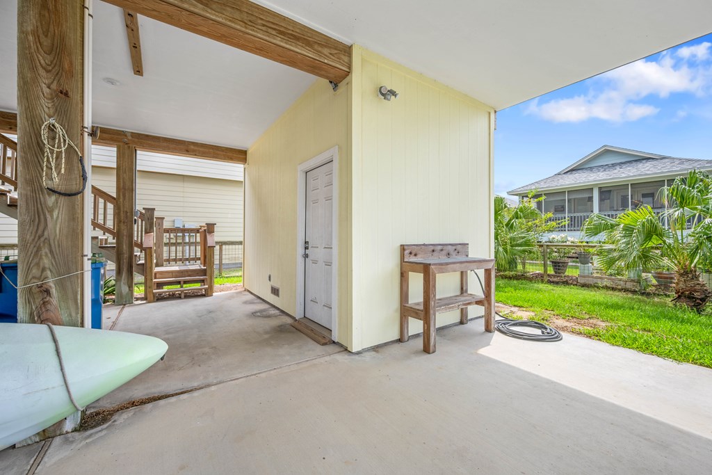 1027 S Magnolia