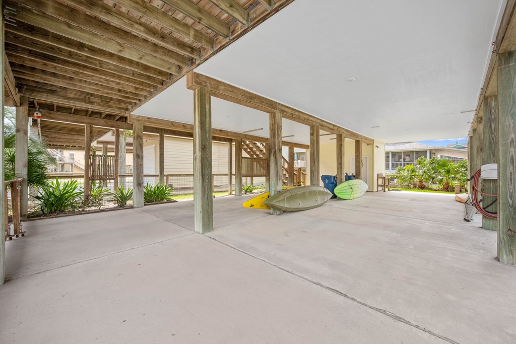 1027 S Magnolia