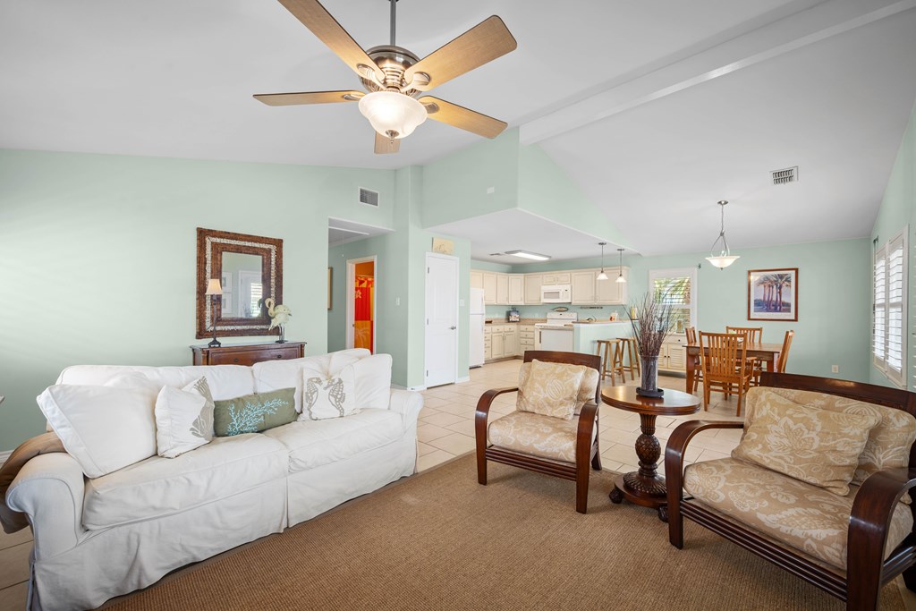1027 S Magnolia