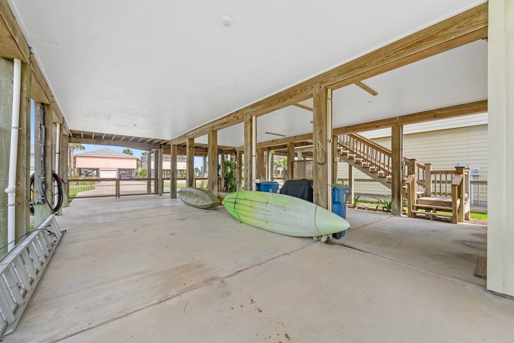 1027 S Magnolia