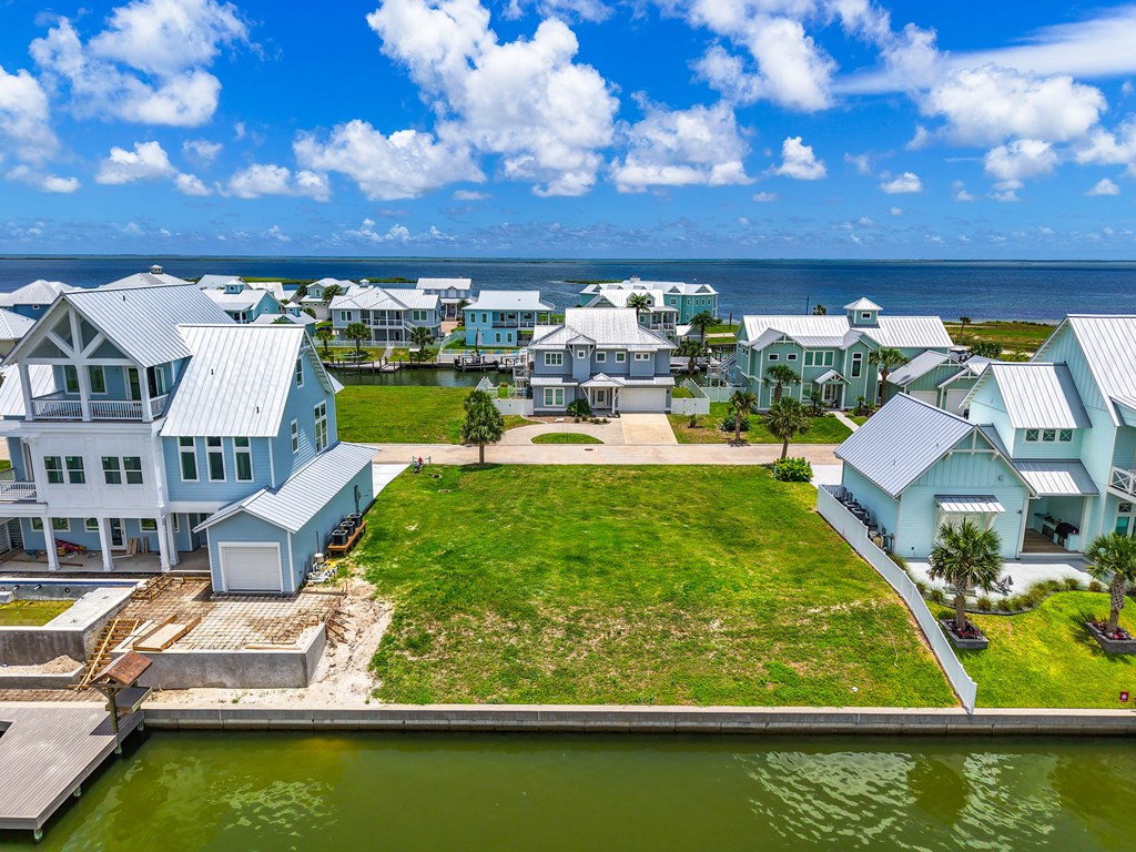 1018 Saint Johns Ct