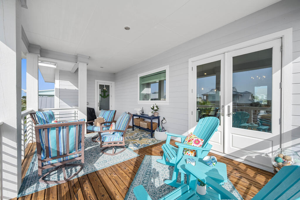 1010 Grand Cayman