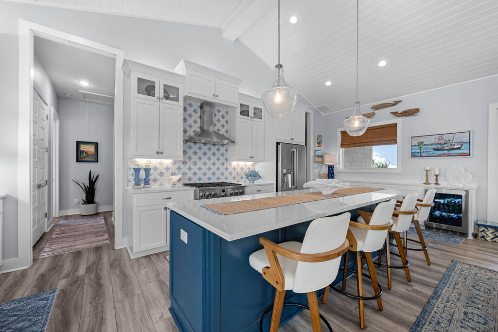 1010 Grand Cayman