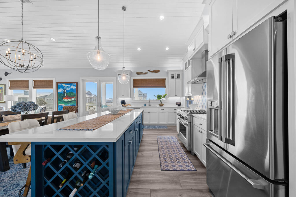 1010 Grand Cayman