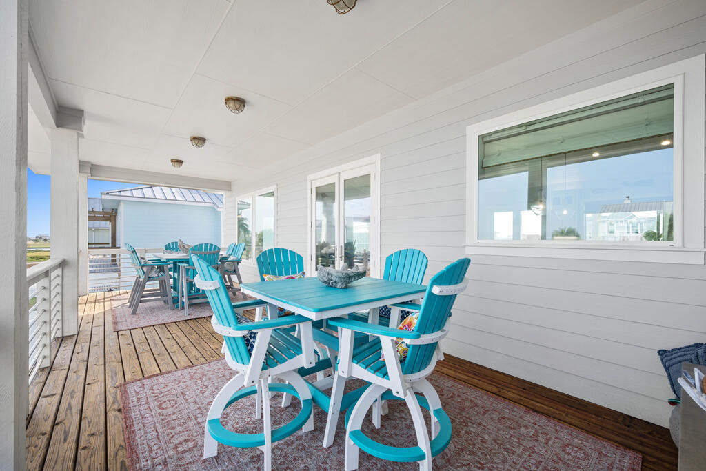 1010 Grand Cayman