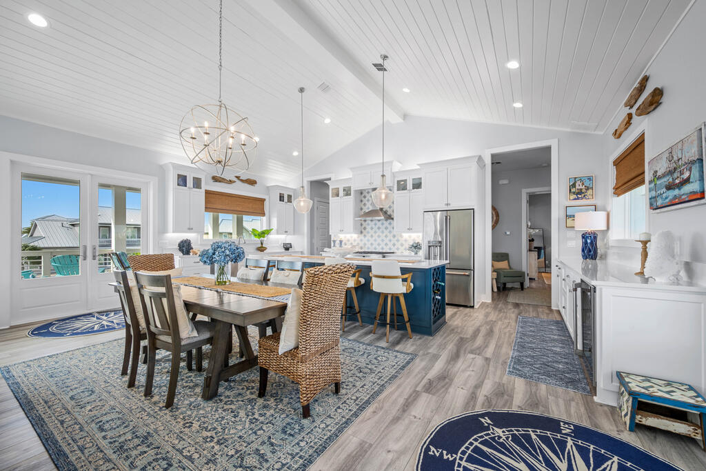 1010 Grand Cayman