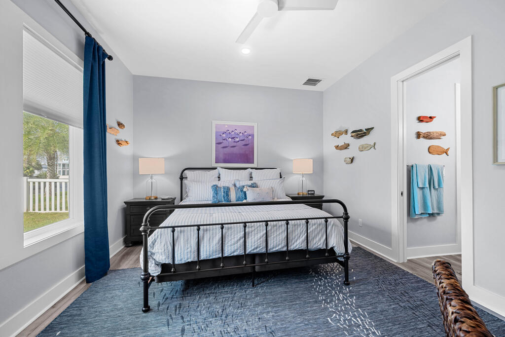 1010 Grand Cayman