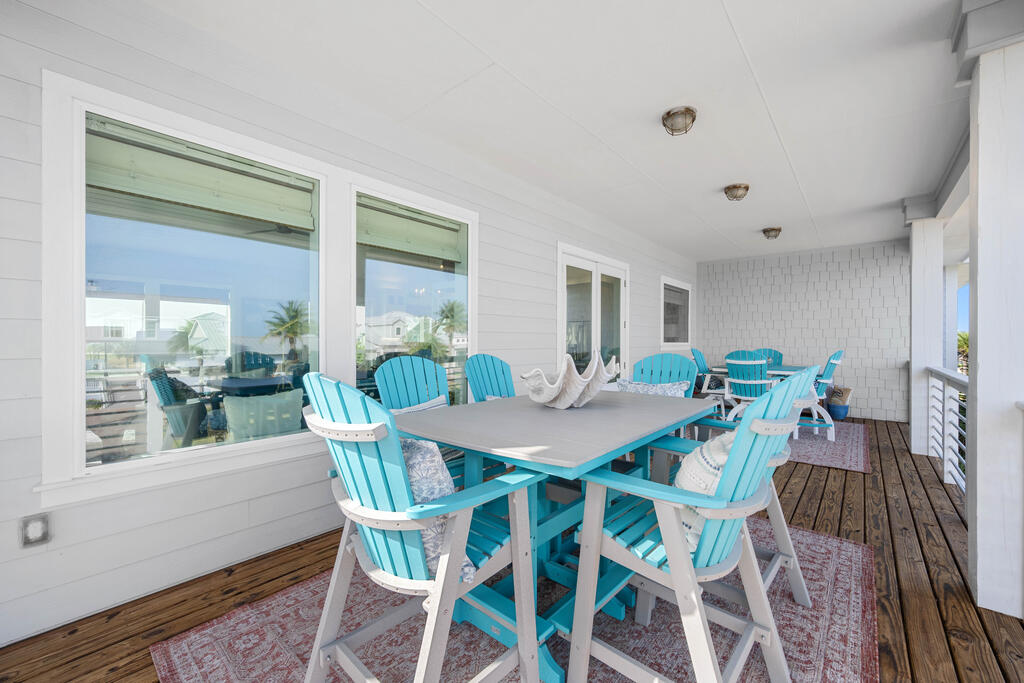 1010 Grand Cayman